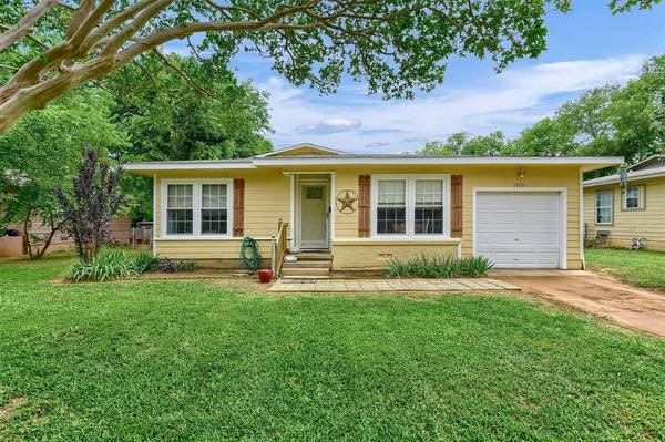 Denison, TX 75020,1710 W Elm Street