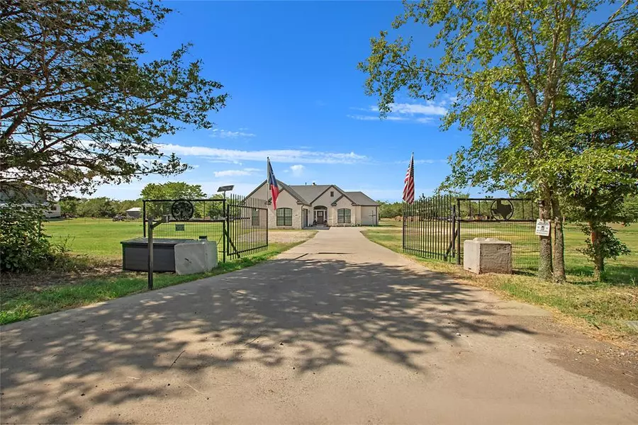 2526 County Road 2510, Quinlan, TX 75474