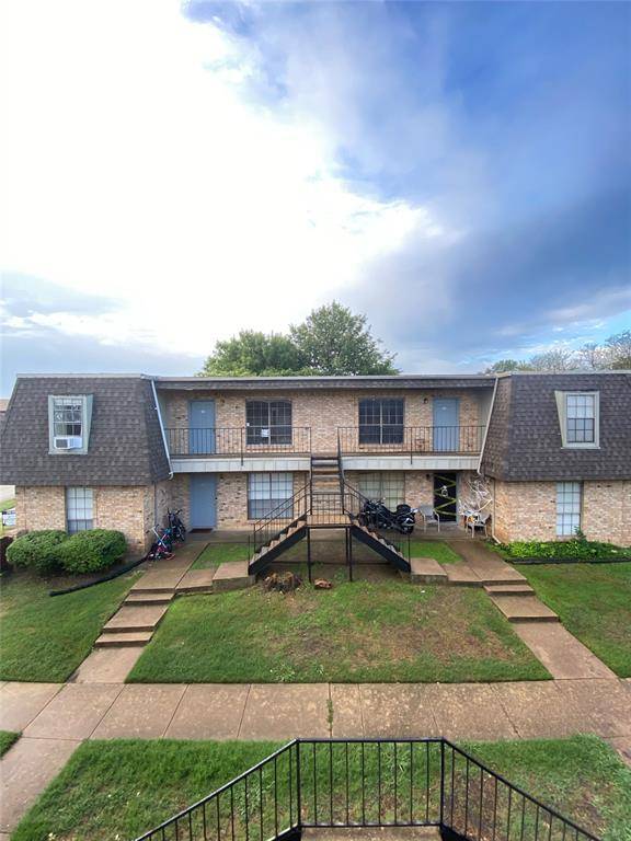 209 Vista Way, Benbrook, TX 76126