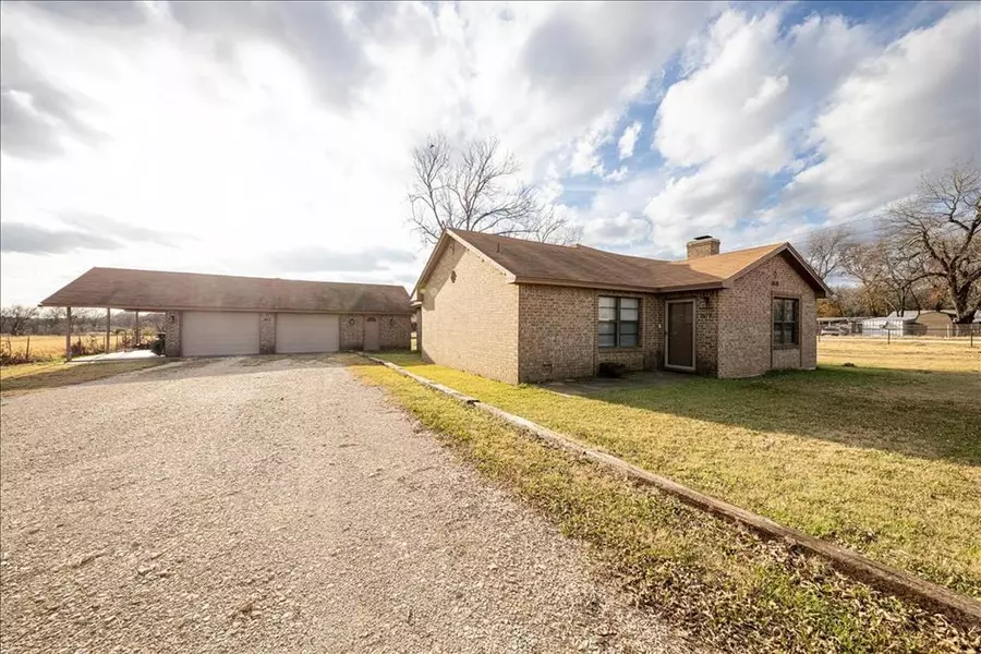 2618 Tin Top Road, Weatherford, TX 76087