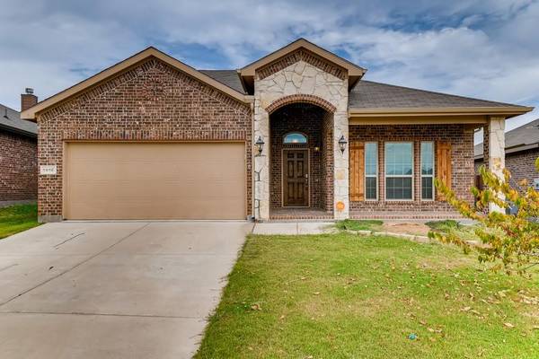 1016 Barry Drive, Weatherford, TX 76087