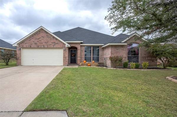 373 Lockwood Lane, Weatherford, TX 76087