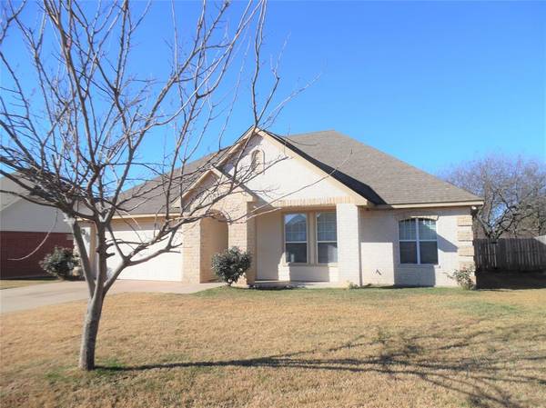 118 Pleasant View Drive, Weatherford, TX 76086