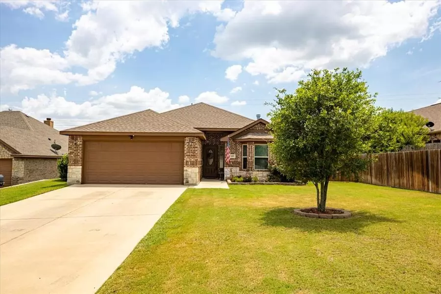 125 Hummingbird Drive, Weatherford, TX 76088