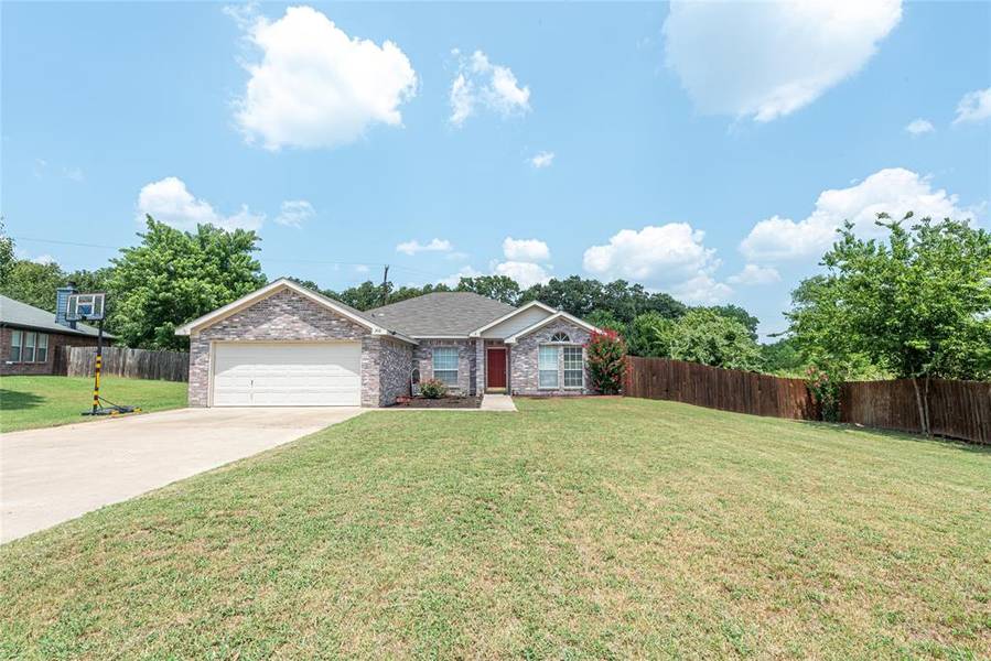 306 Dalhart Court, Weatherford, TX 76086