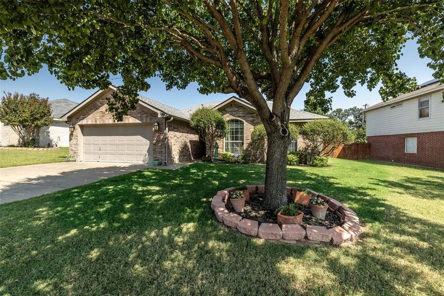 322 Dalhart Drive, Weatherford, TX 76086