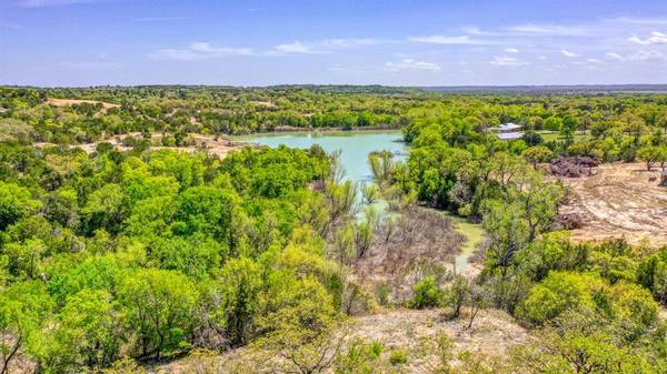 1153 Eagles Bluff Drive, Weatherford, TX 76087