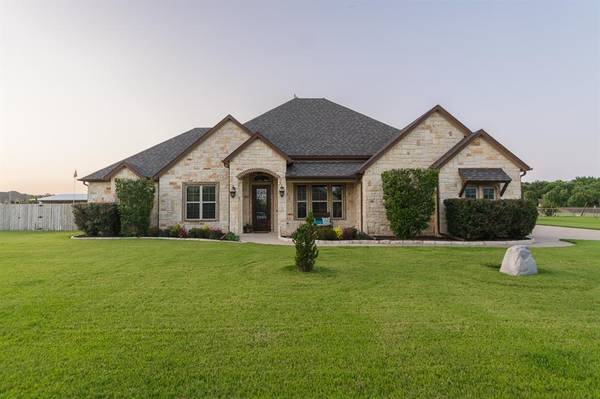 149 Oakwood Creek Lane, Weatherford, TX 76088