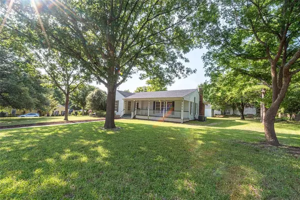 Weatherford, TX 76086,603 W Lee Avenue