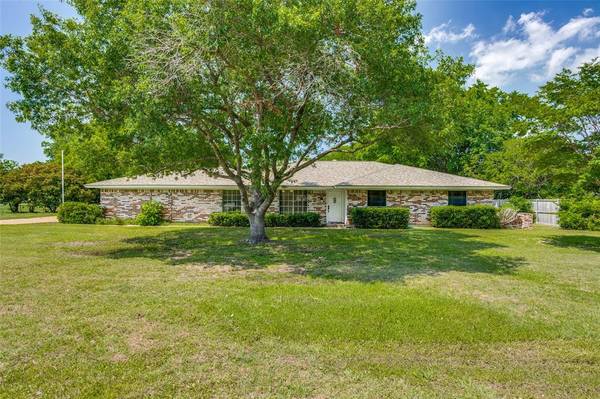 135 Skyline Drive,  Murphy,  TX 75094