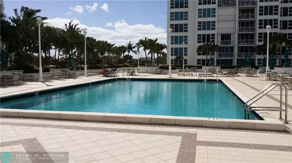 Pompano Beach, FL 33062,1620 S Ocean Blvd  #10-C