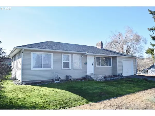 252 NE 2ND ST, Pilot Rock, OR 97868