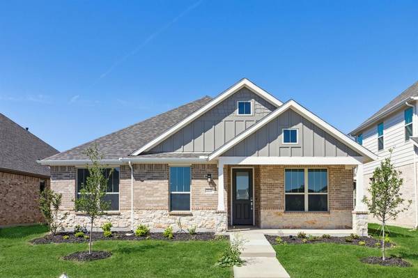 2221 Glacier Drive, Waxahachie, TX 75165