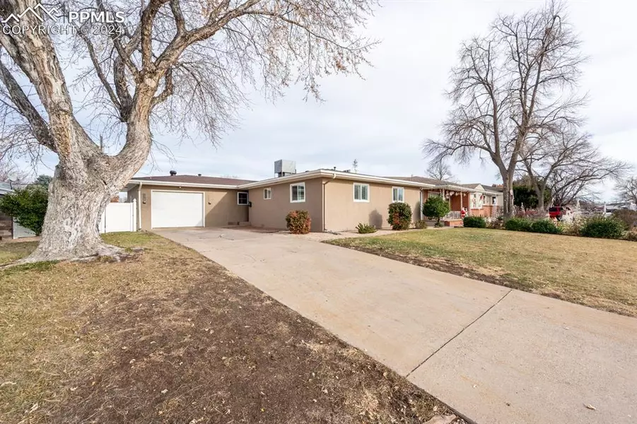 69 Amherst AVE, Pueblo, CO 81005