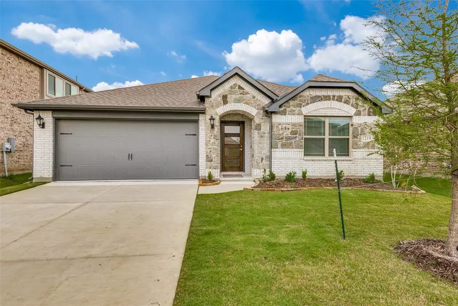 1219 Mill Place, Aubrey, TX 76227