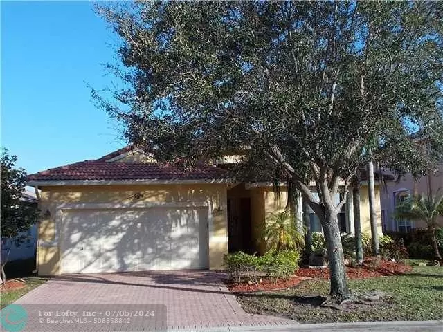 5135 NW 121st Dr, Coral Springs, FL 33076