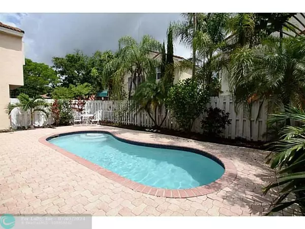 Weston, FL 33326,825 GARNET CIR