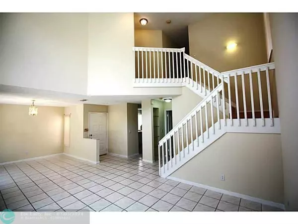 Weston, FL 33326,825 GARNET CIR