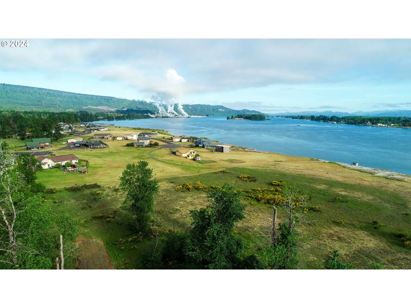 47267 RIVER RANCH LN, Clatskanie, OR 97016