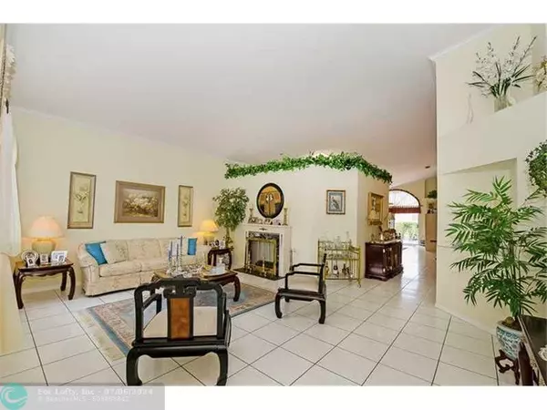 Pembroke Pines, FL 33027,15627 SW 16TH CT