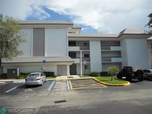 Plantation, FL 33324,701 N Pine Island Rd  #106