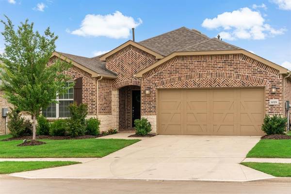 1029 Old Glory Drive,  Little Elm,  TX 76227