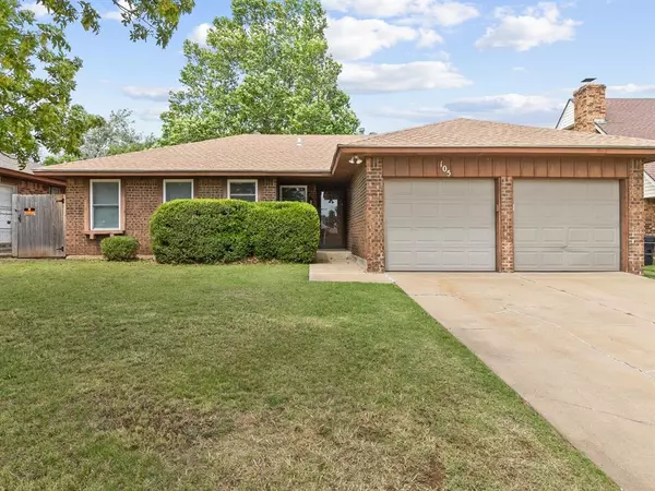 105 S Patterson Drive, Moore, OK 73160