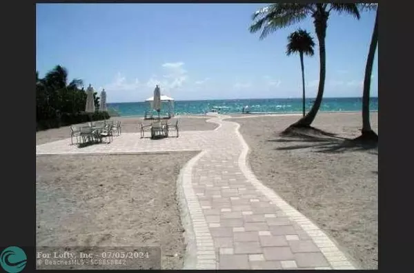 Hollywood, FL 33019,4001 S Ocean Dr  #15K