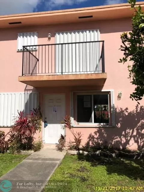 North Miami, FL 33161,13748 NE 3rd Ct  #13748