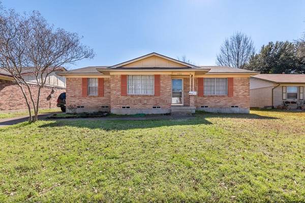 4030 Sweetbriar Drive, Garland, TX 75042