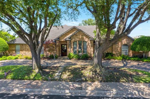 7107 Nicki Court, Dallas, TX 75252