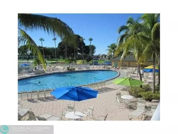 Delray Beach, FL 33484,464 Normandy J  #464