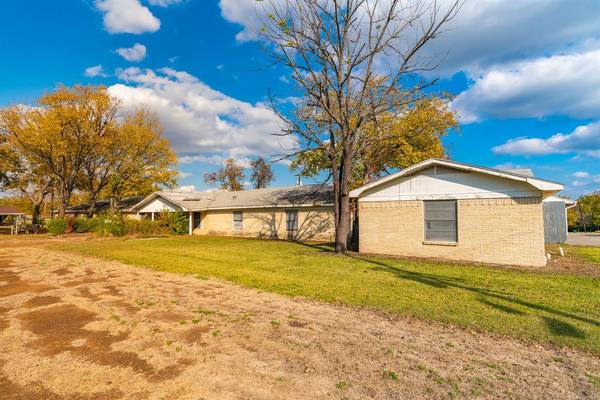 101 SE 8th, Cooper, TX 75432