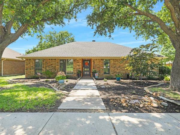 3727 Viewmont Drive, Carrollton, TX 75007