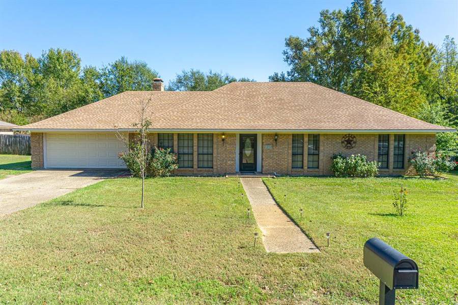 9306 Londonderry Drive, Tyler, TX 75703