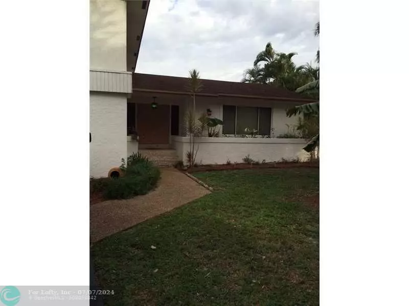 9506 NW 33RD PL, Sunrise, FL 33351