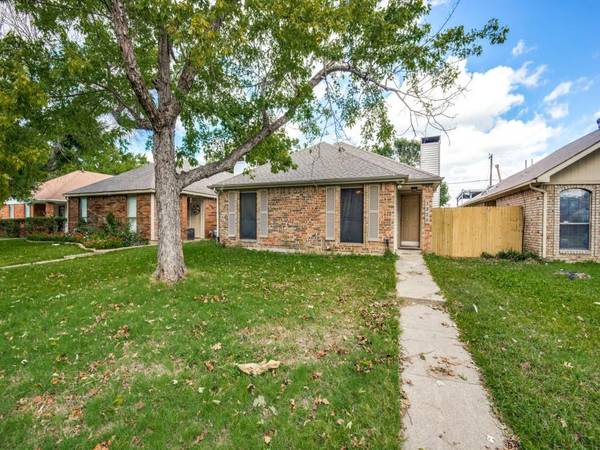 1325 Abbott Drive,  Irving,  TX 75060