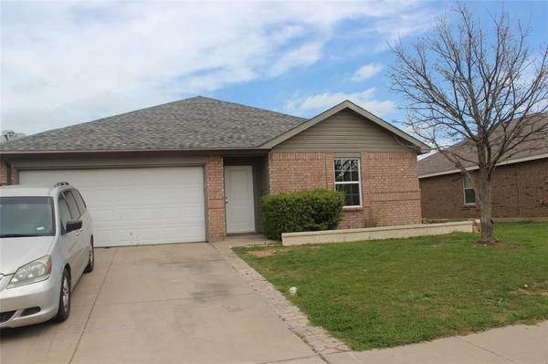 107 Maned Drive, Sanger, TX 76266