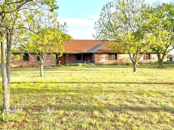 690 Diana Lane, Stephenville, TX 76401