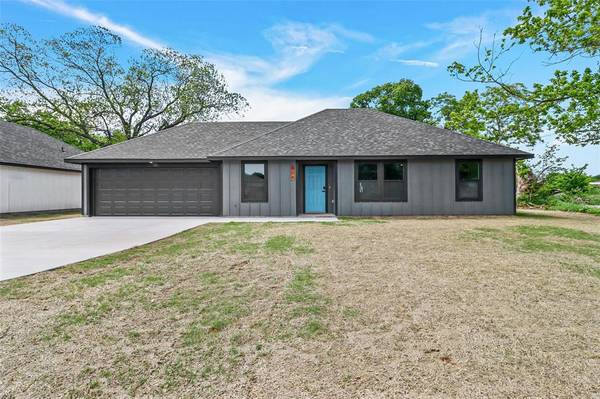 602 Franklin Avenue, Pottsboro, TX 75076