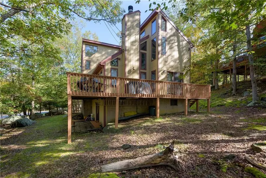 143 Oxford Street, Pike County, PA 18324