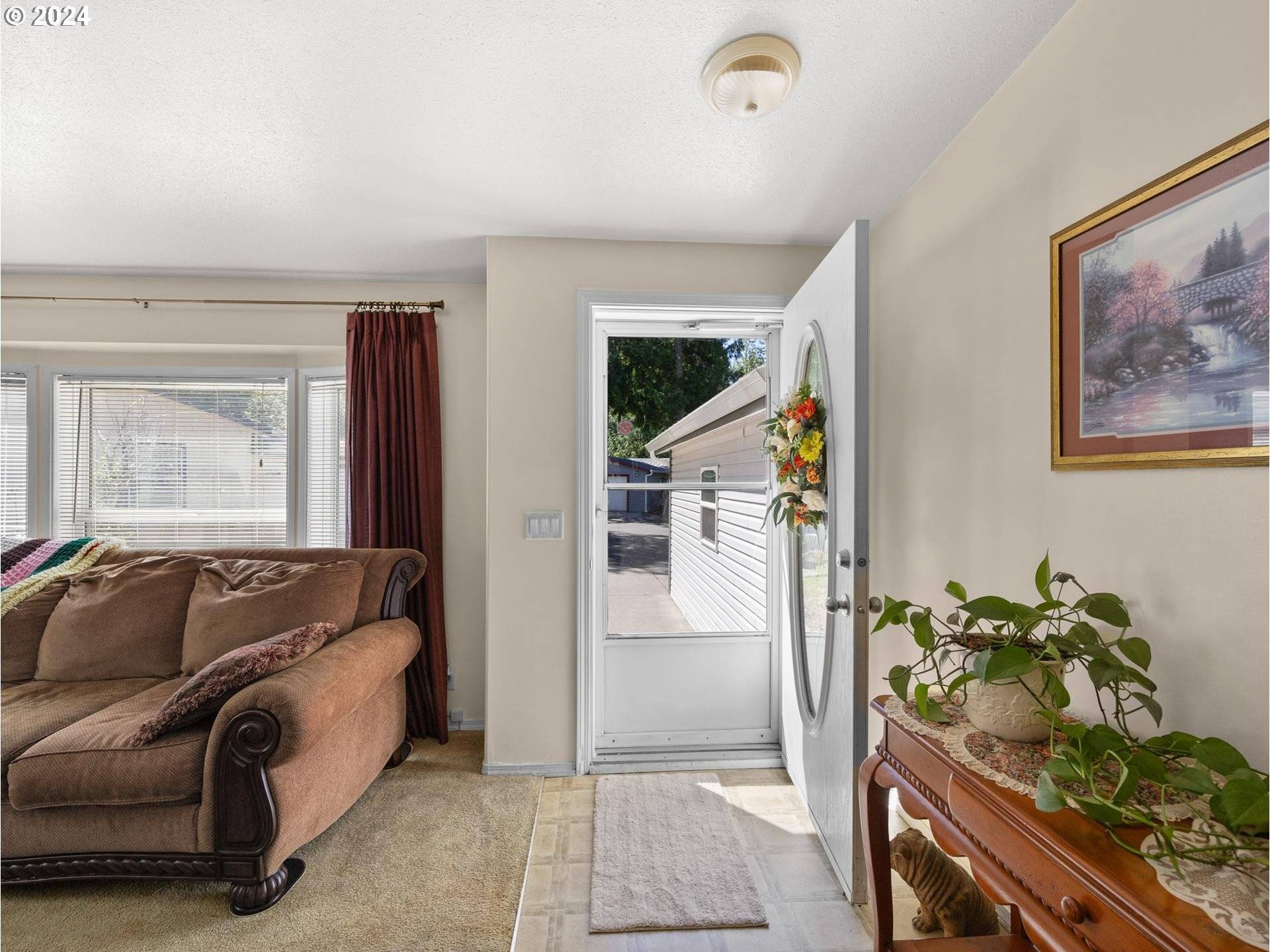 Welches, OR 97067,24735 E Cedar Hill TER