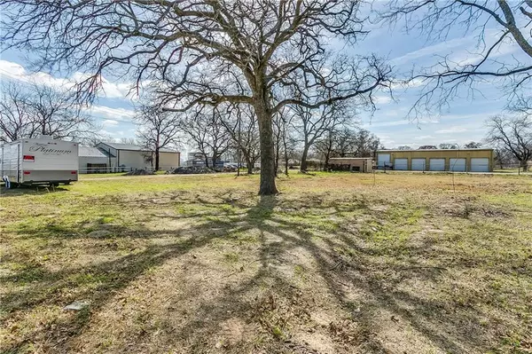 1706 Fort Worth Highway, Weatherford, TX 76086