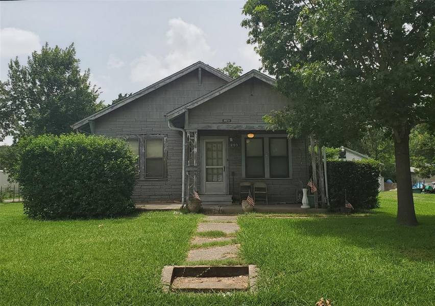 203 Braz, Bonham, TX 75418