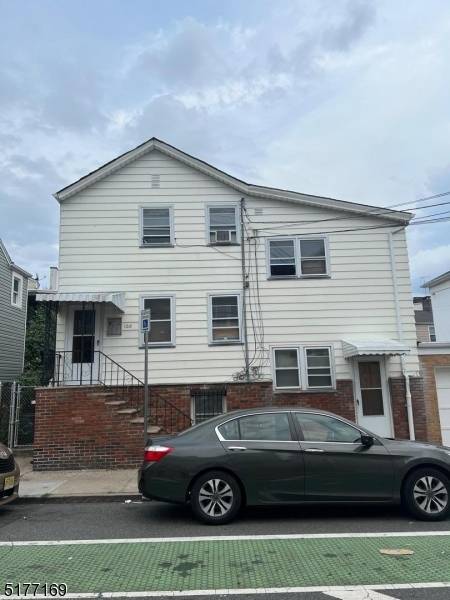 108 Mcwhorter St, Newark City, NJ 07105