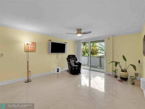 Fort Lauderdale, FL 33308,4007 N OCEAN BL  #201