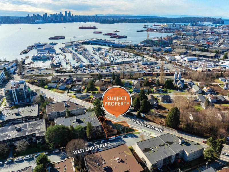 339 W 2ND STREET, North Vancouver, BC V7M 1E2