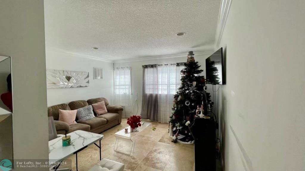 2008 Jackson St #D5, Hollywood, FL 33020