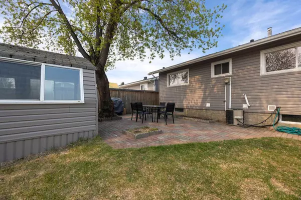 Fort Mcmurray, AB T9H 1Z6,19 Maciver ST