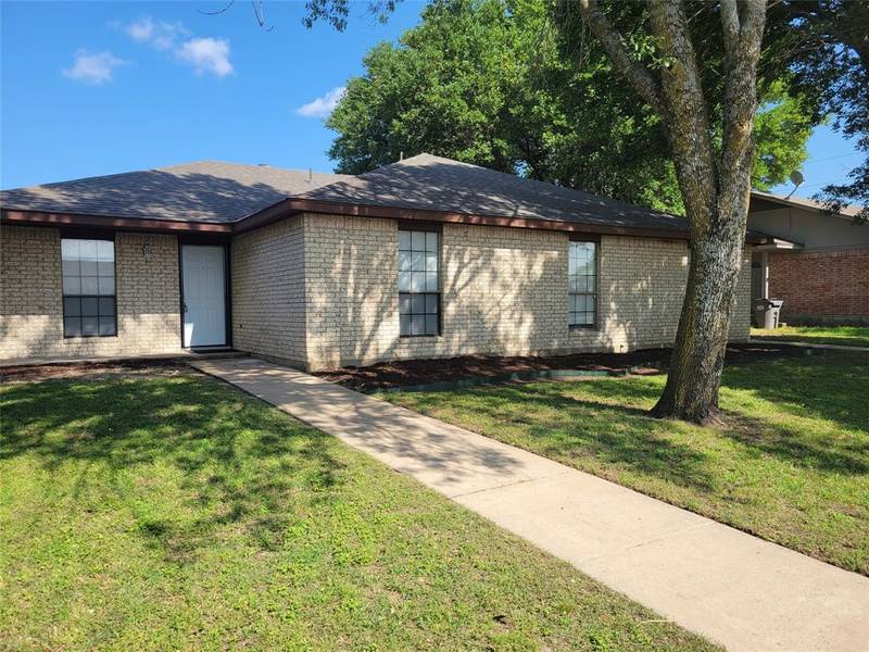 1724 & 1726 Jenkins Lane, Glenn Heights, TX 75154